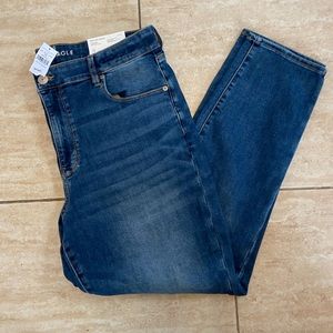NWT AMERICAN EAGLE NE(X)T LEVEL STRETCH HI-RISE SKINNY JEANS